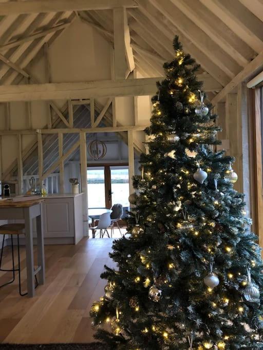 Вилла The Cowshed, Tunbridge Wells Экстерьер фото